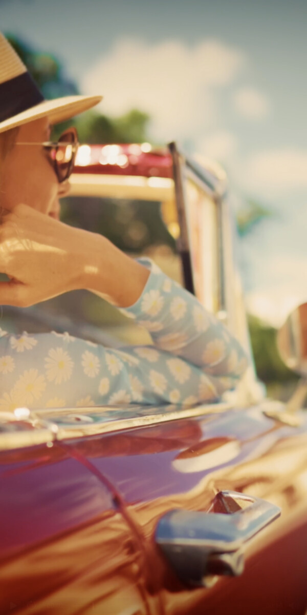 El de atrás (Spanish version"The Face Behind Me")